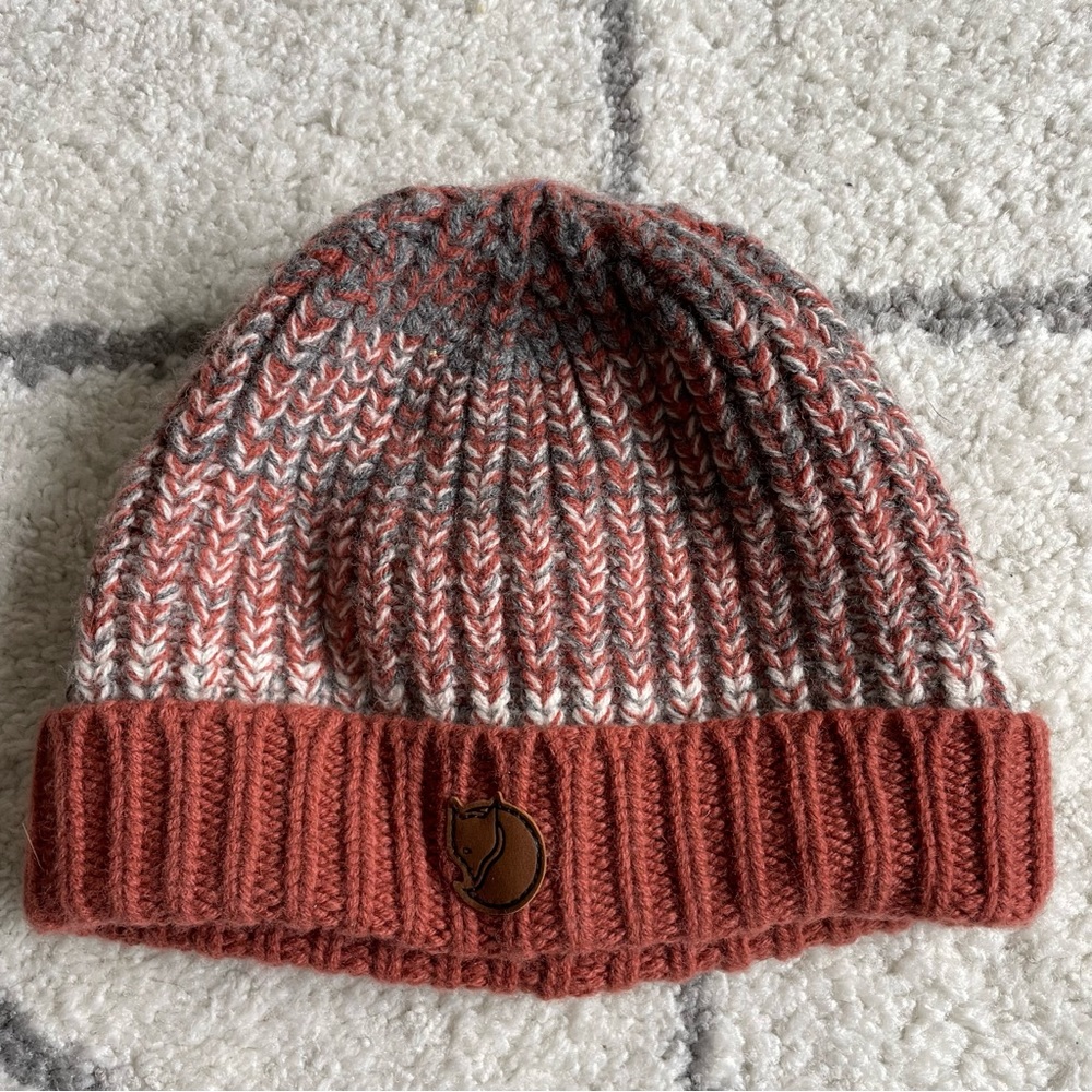 NWOT Fjallraven Chunky Wool Hat